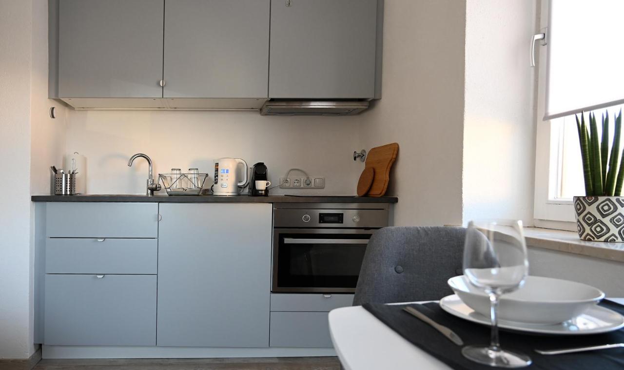 Gemütliches Appartement mit Netflix, Nespresso und Boxspringbett Augsburgo Exterior foto